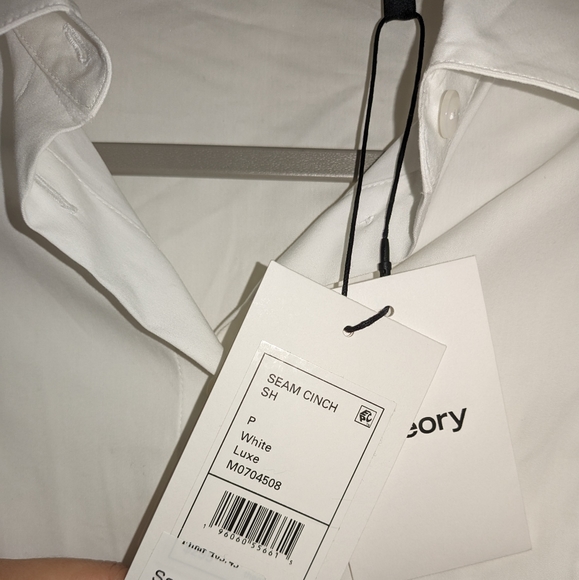 4. NWT THEORY SEAM CINCH COTTON BLEND SHIRT IN LUXE WHITE - Picture 4 of 6